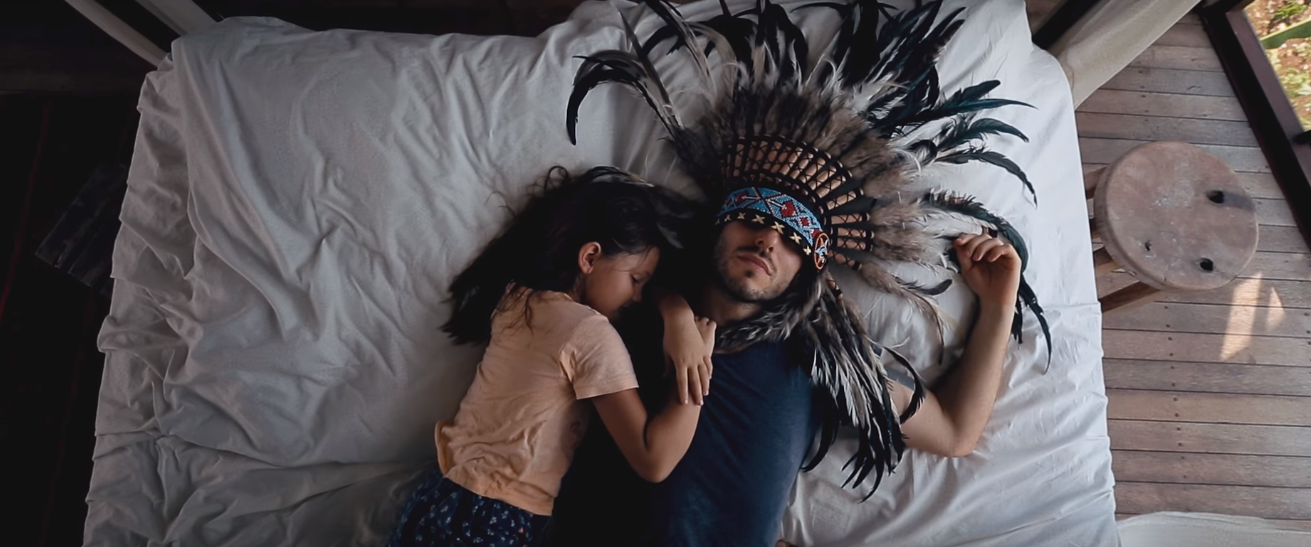SunSay знявся з дочкою в кліпі «Love Manifest» — відео