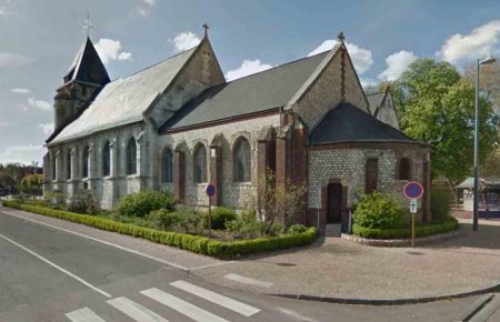 У Франції під час нападу на церкву загинув священик, були взяті заручники