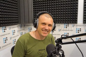 Активисты: Мы эвакуировали 1000 военных из Крыма за свой счет Активисты: Мы эвакуировали 1000 военных из Крыма за свой счет