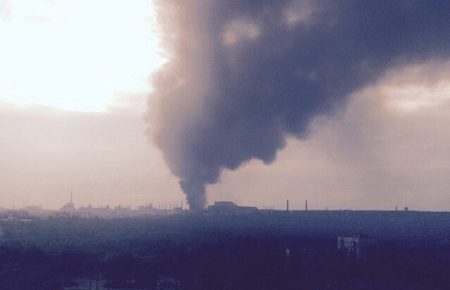 З’явилося відео пожежі в підконтрольному бойовикам Алчевську