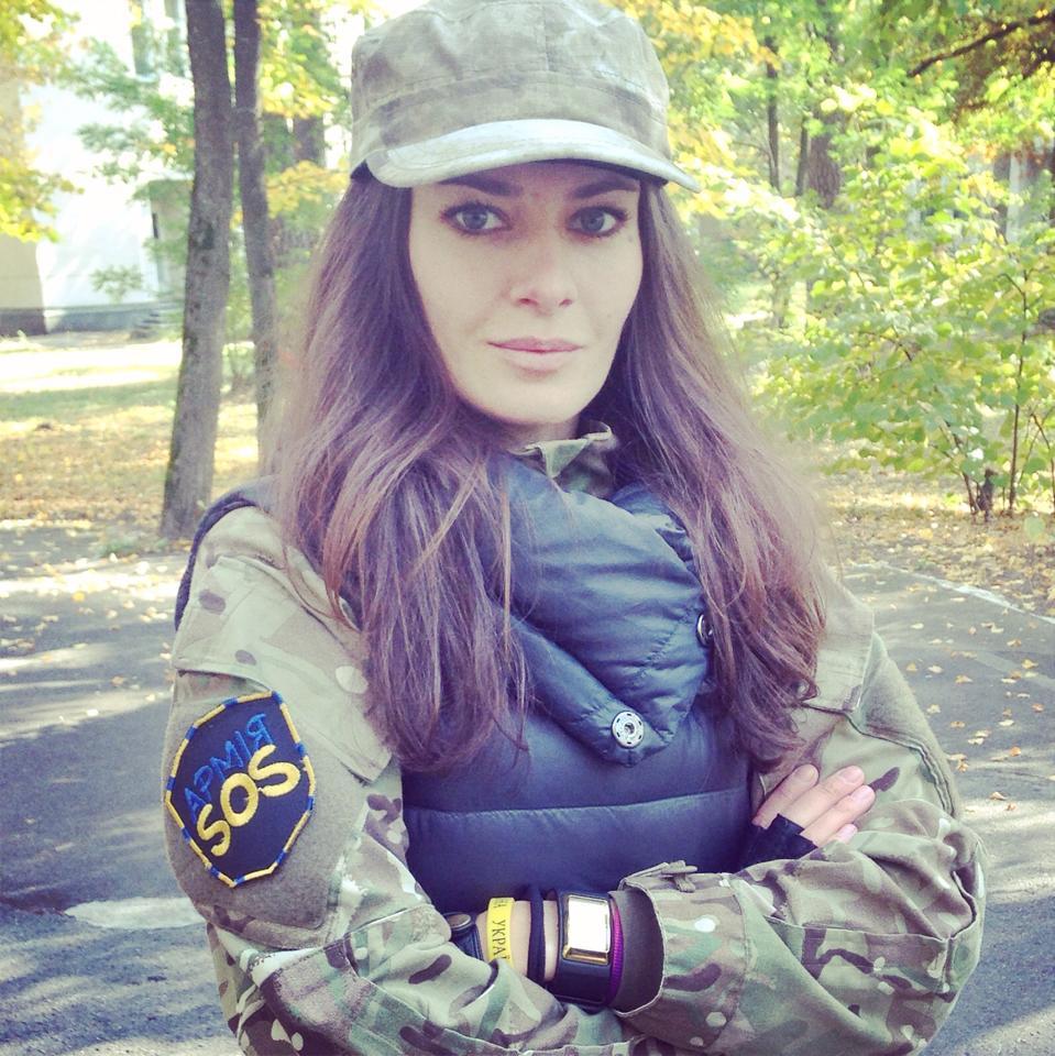 Мы возили с собой гранату, чтобы не попасть в плен, — волонтер Марина Комарова