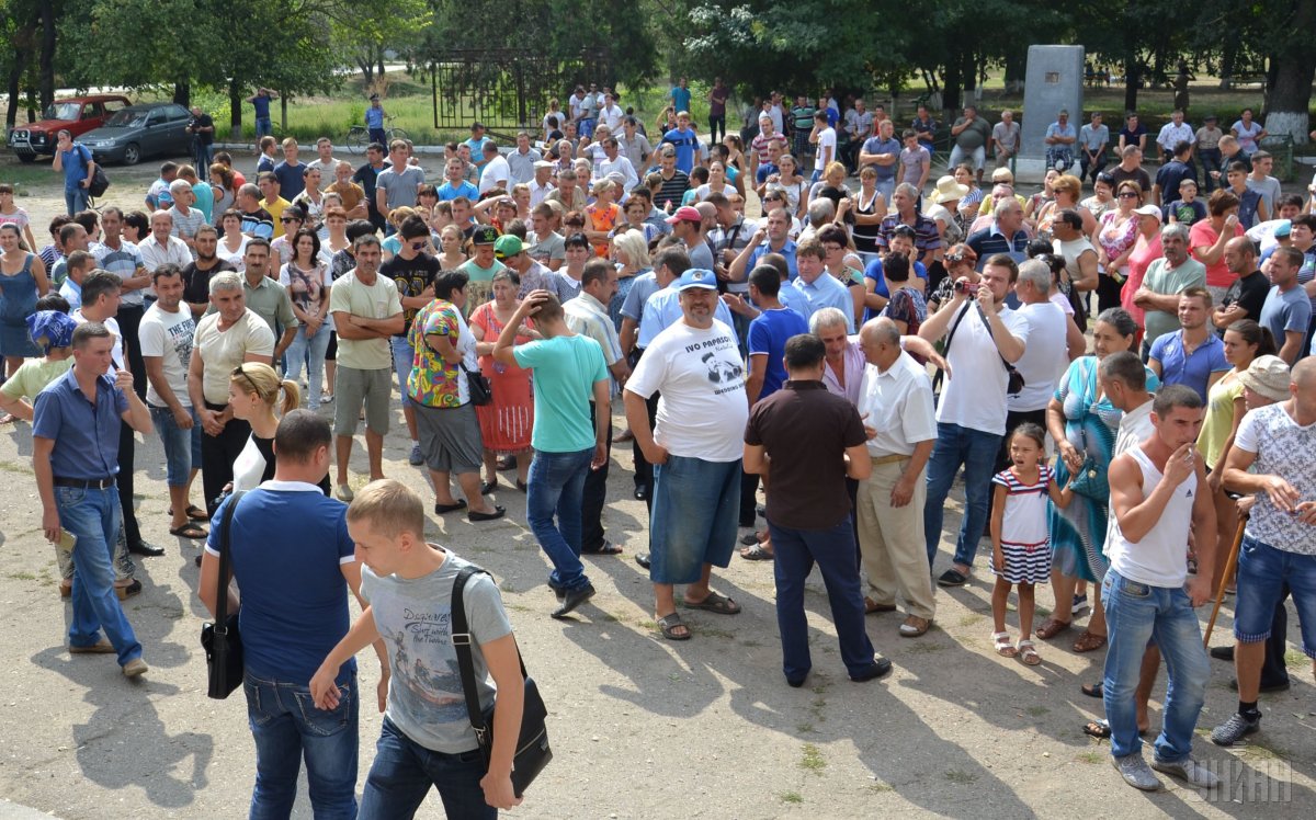 Местные власти Лощиновки пообещали выселить ромскую общину до 9 утра