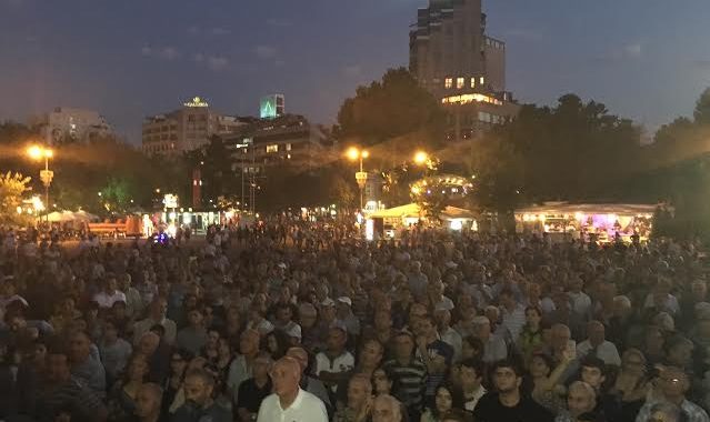 Що зараз відбувається в Єревані? Спецрепортаж з Вірменії Що зараз відбувається в Єревані? Спецрепортаж з Вірменії