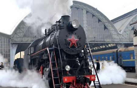 У Києві на День Незалежності дві години курсуватиме унікальний ретро-потяг