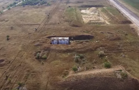 У Криму знищено унікальний аеродром для будівництва Керченського мосту, відео