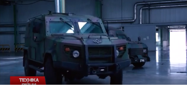Як тестують тактичні броньовані автомобілі "Барс-6" і Барс-8", відео