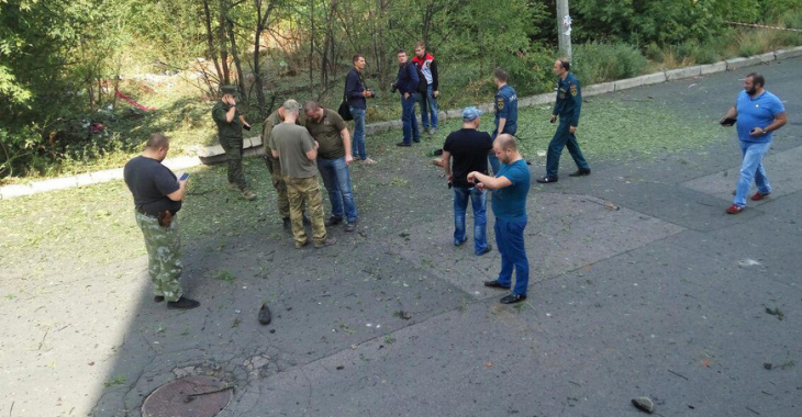 В Донецьку пролунав вибух неподалік будинку бойовика "Мотороли", відео В Донецьку пролунав вибух неподалік будинку бойовика "Мотороли", відео