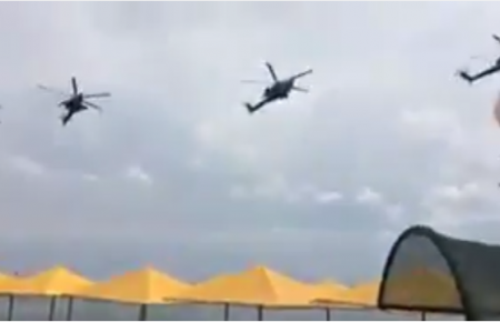 Туристів скидають: реакція соцмереж на вертольоти над пляжами Криму, відео