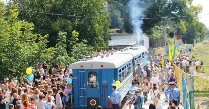 В Ужгороді відкрили дитячу залізницю, фото, відео В Ужгороді відкрили дитячу залізницю, фото, відео