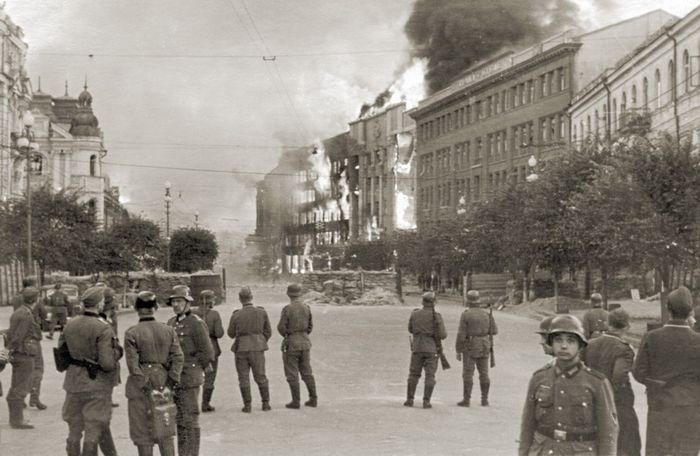 У вересні 1941 року НКВС підірвав 324 будинки в центрі Києва