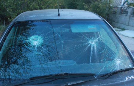 Правозащитнице, которая поехала к семье Сенцова в Крым, разбили авто — фото