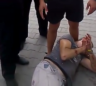 Крымчанина избили в Крыму за украинскую символику - видео
