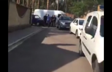 Автомайдан приїхав до будинку військового прокурора Матіоса — відео