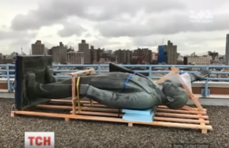 В Нью-Йорку демонтувати пам'ятник Леніну — відео