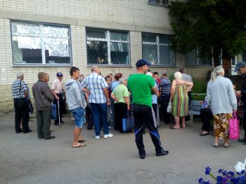 Не вистачає луганської пенсії, тому і оформлюємо українську – пенсіонерка
