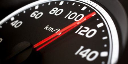 Обмотатися поролоном чи знизити швидкість — правила безпеки на дорогах