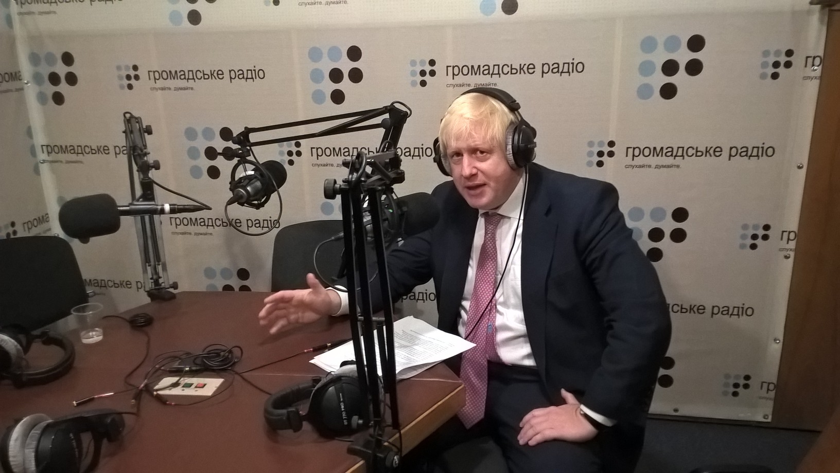 Велика Британія за те, щоби зберігати тиск і санкції проти Росії — Борис Джонсон