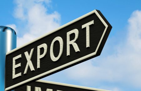 Падіння українського експорту обумовлено здешевленням сировини в світі, - Аврамченко