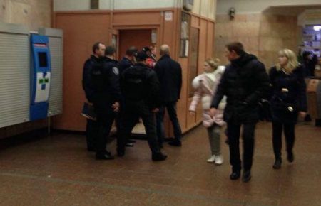 У київському метро стрілянина — поранено поліцейського