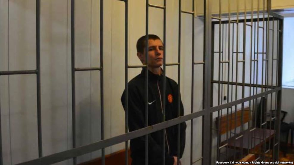 Кримські «судді» поглузували над активістом Євромайдану