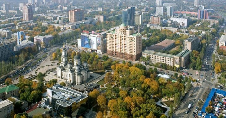 В "ДНР" конфісковуватимуть житло у тих, кого визнають "ворогами народу" В "ДНР" конфісковуватимуть житло у тих, кого визнають "ворогами народу"