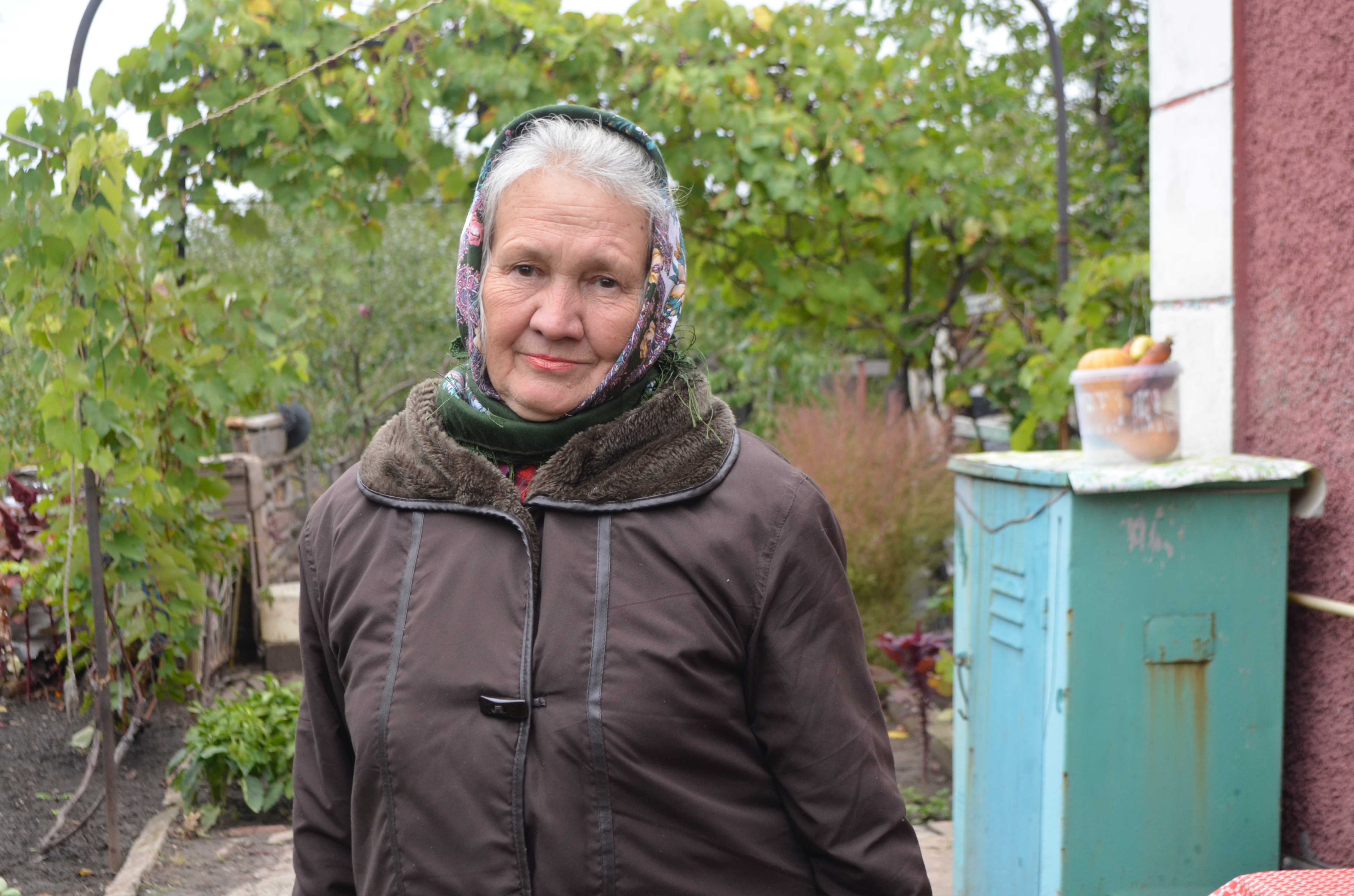 «Третій рік сплю в одязі», — 70-річна жителька Авдіївки