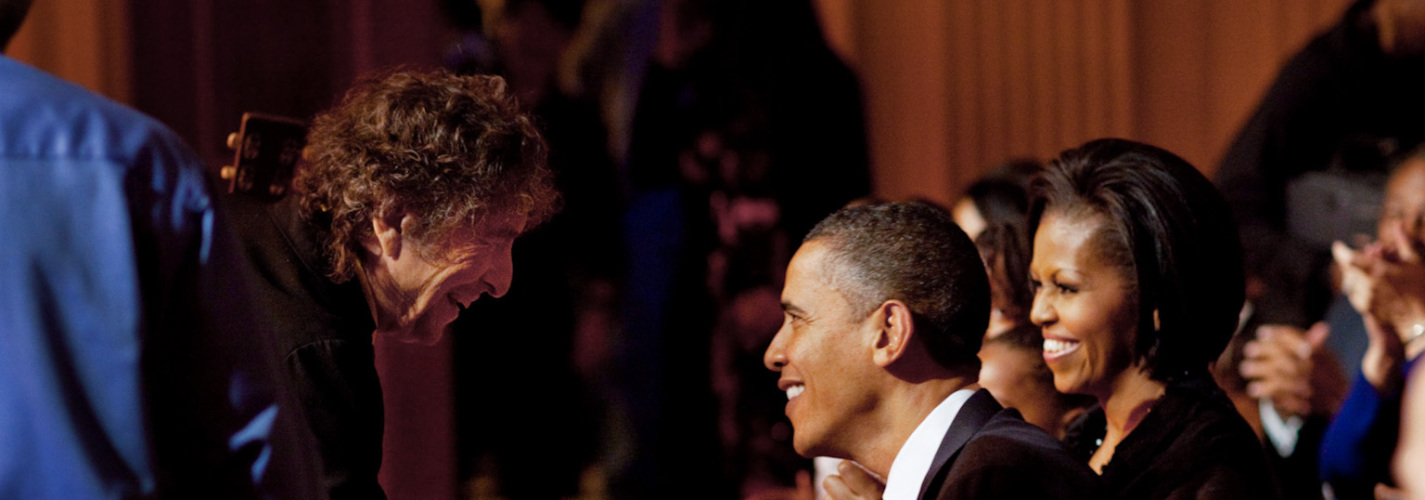 Обама привітав Ділана із «Нобелем» і назвав улюбленим поетом