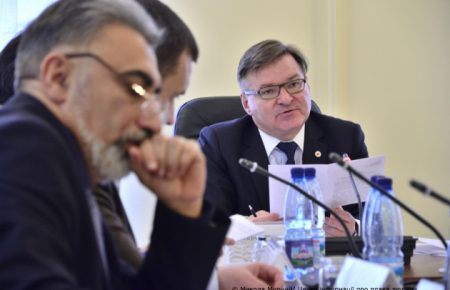 "Ромське питання" може зірвати безвізовий режим в Україні — Немиря