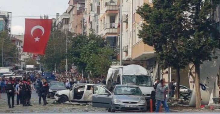 В Стамбулі поблизу аеропорту пролунав вибух — відео В Стамбулі поблизу аеропорту пролунав вибух — відео