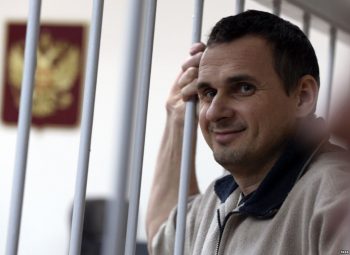 Мне страшно, но я не боюсь, — режиссер фильма о Сенцове Мне страшно, но я не боюсь, — режиссер фильма о Сенцове