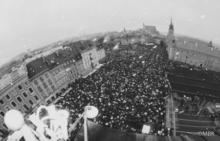 Протести в Польщі стали можливими завдяки соцмережам, — польська активістка