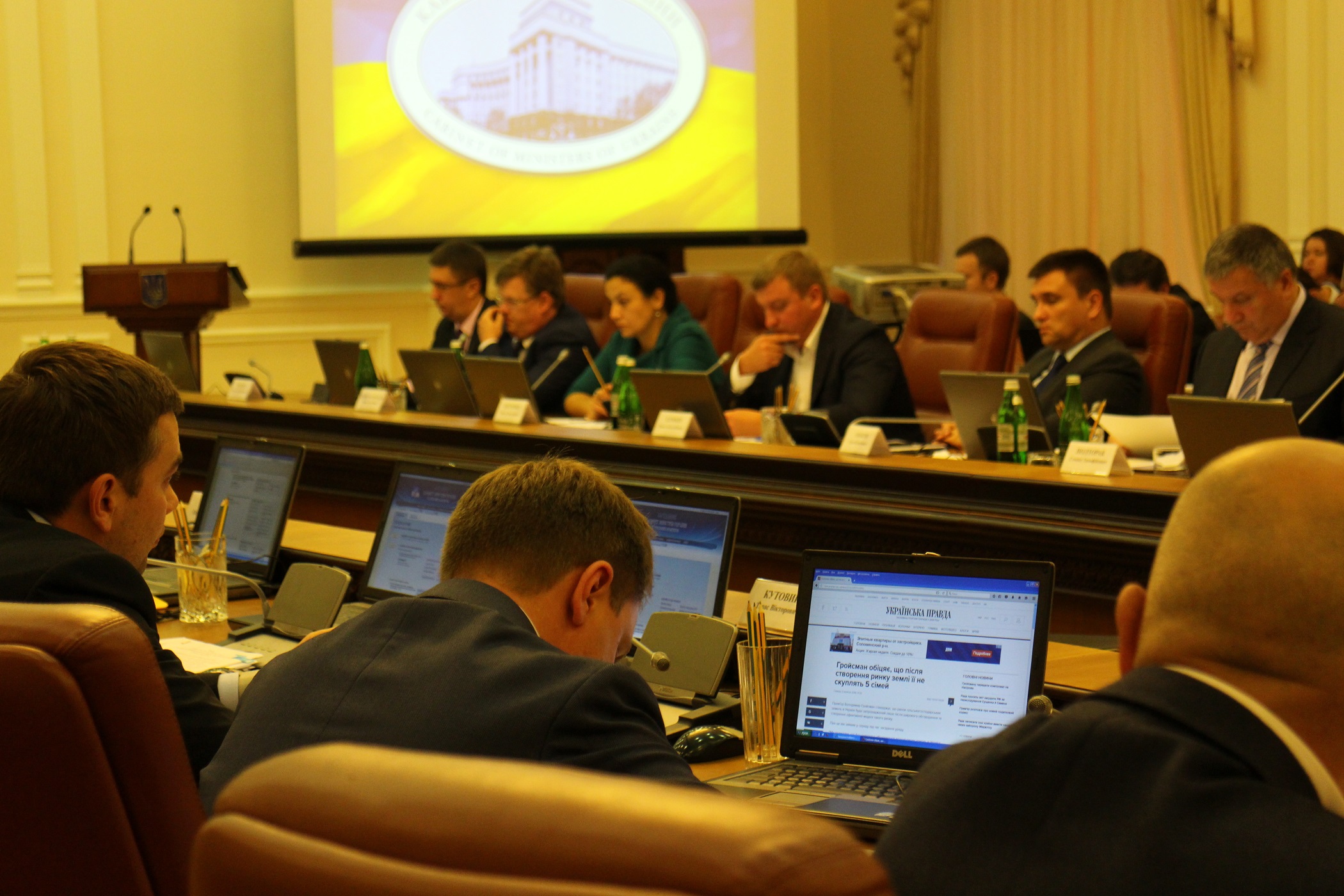 Уряд вирішив обмежити дію «закону Савченко»