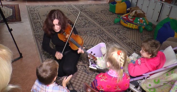 Скрипалька з Берліна провела тиждень у зоні АТО Скрипалька з Берліна провела тиждень у зоні АТО