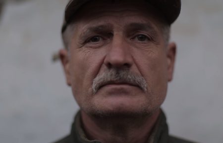 «Я тут, щоб зупинити пустоту» — військові розповіли, чому пішли на фронт — відео