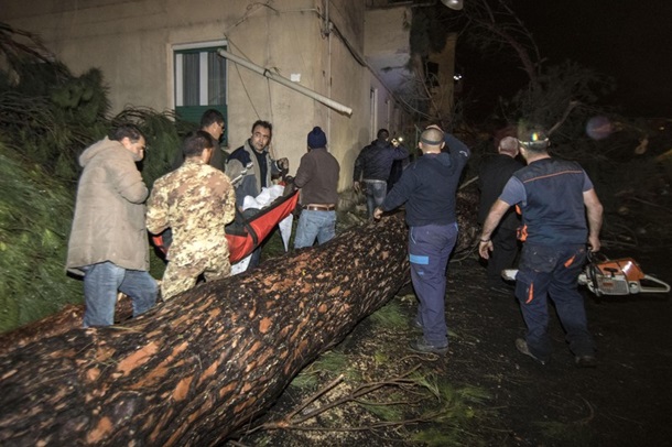 В Італії пройшов смертоносний торнадо — відео