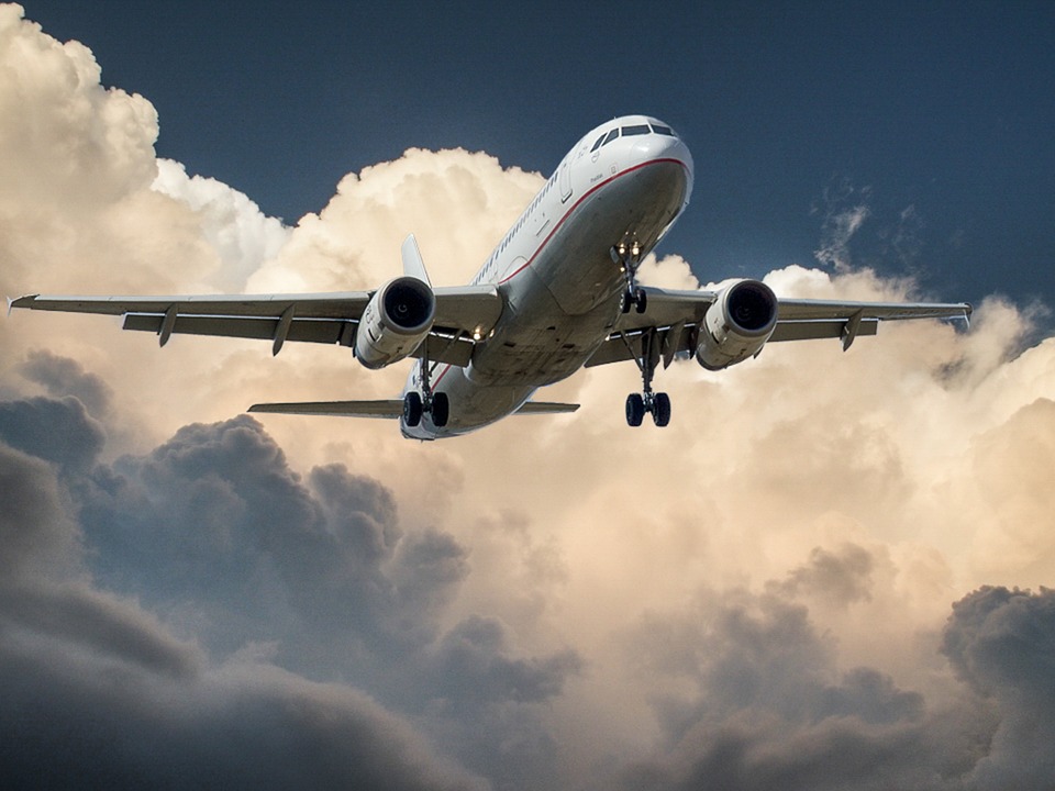 Подозреваем, что самолет Медведчука вылетал из Крыма, — журналист
