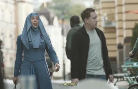 Актори "Гри престолів" знялась рекламі на вулицях Києва - відео