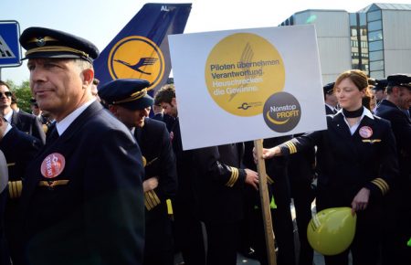 Пілоти Lufthansa продовжують страйкувати — скасовано 876 рейсів
