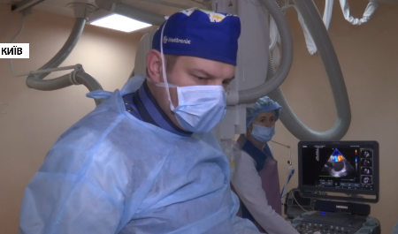 В інституті Амосова вперше зробили операцію на серці без наркозу - відео