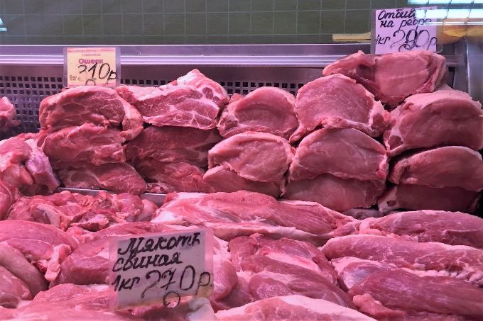 На середню зарплату у Донецьку можна купити 20 кг м'яса - дослідження