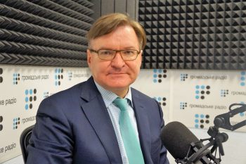 Транш в 600 млн евро не дадут, если Киев не возобновит выплаты пенсий Донбассу, — Немыря Транш в 600 млн евро не дадут, если Киев не возобновит выплаты пенсий Донбассу, — Немыря