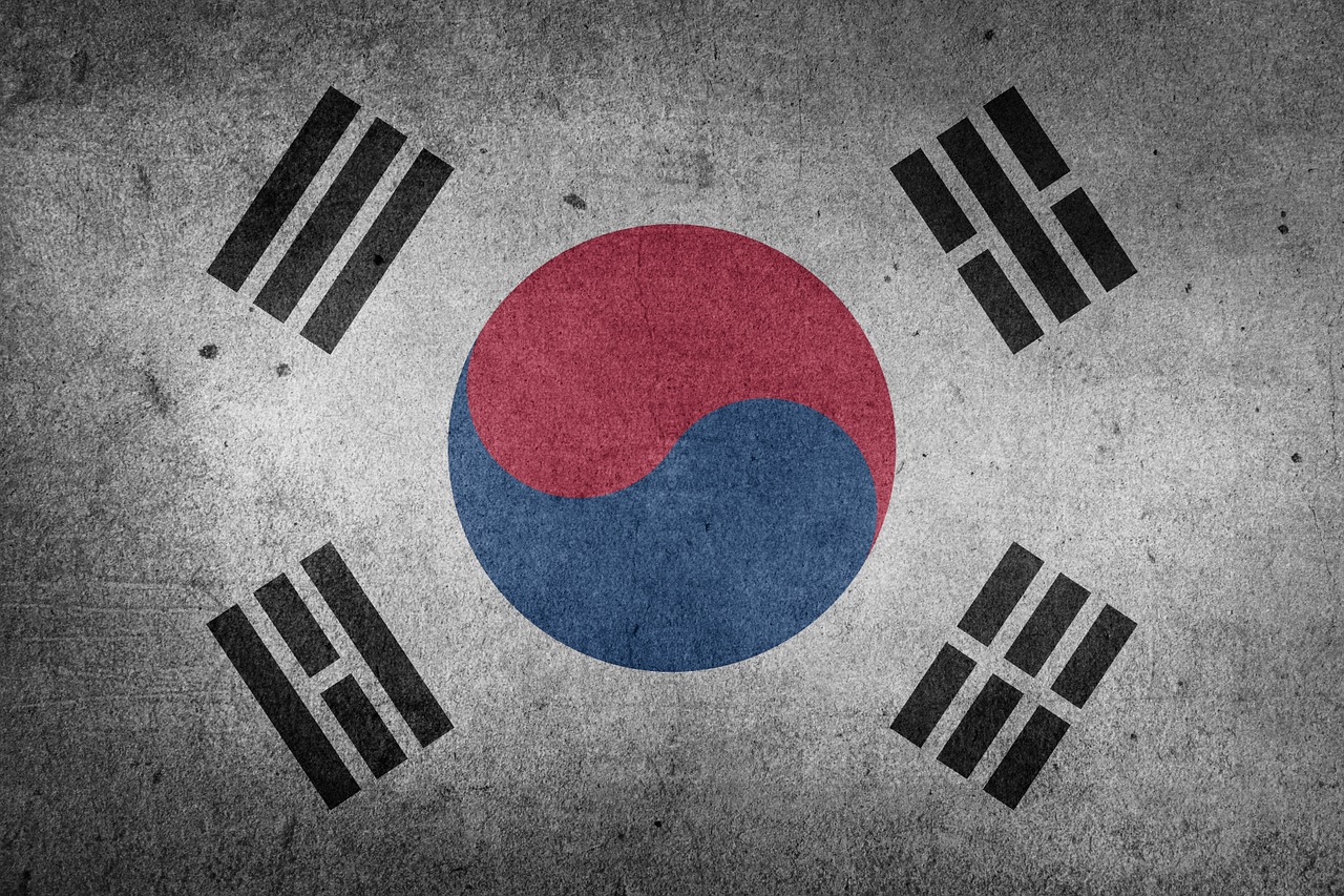 Чому в Південній Кореї відбуваються масові протести?