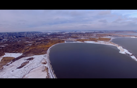 Як у Бердянську замерзло море — відео з висоти пташиного польоту