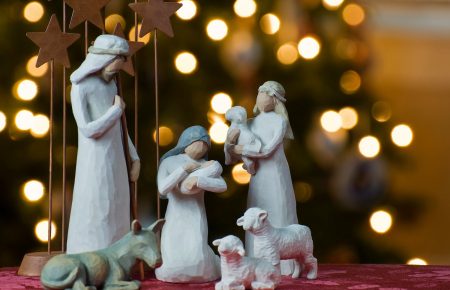 Сьогодні відзначають Різдво Христове за григоріанським календарем