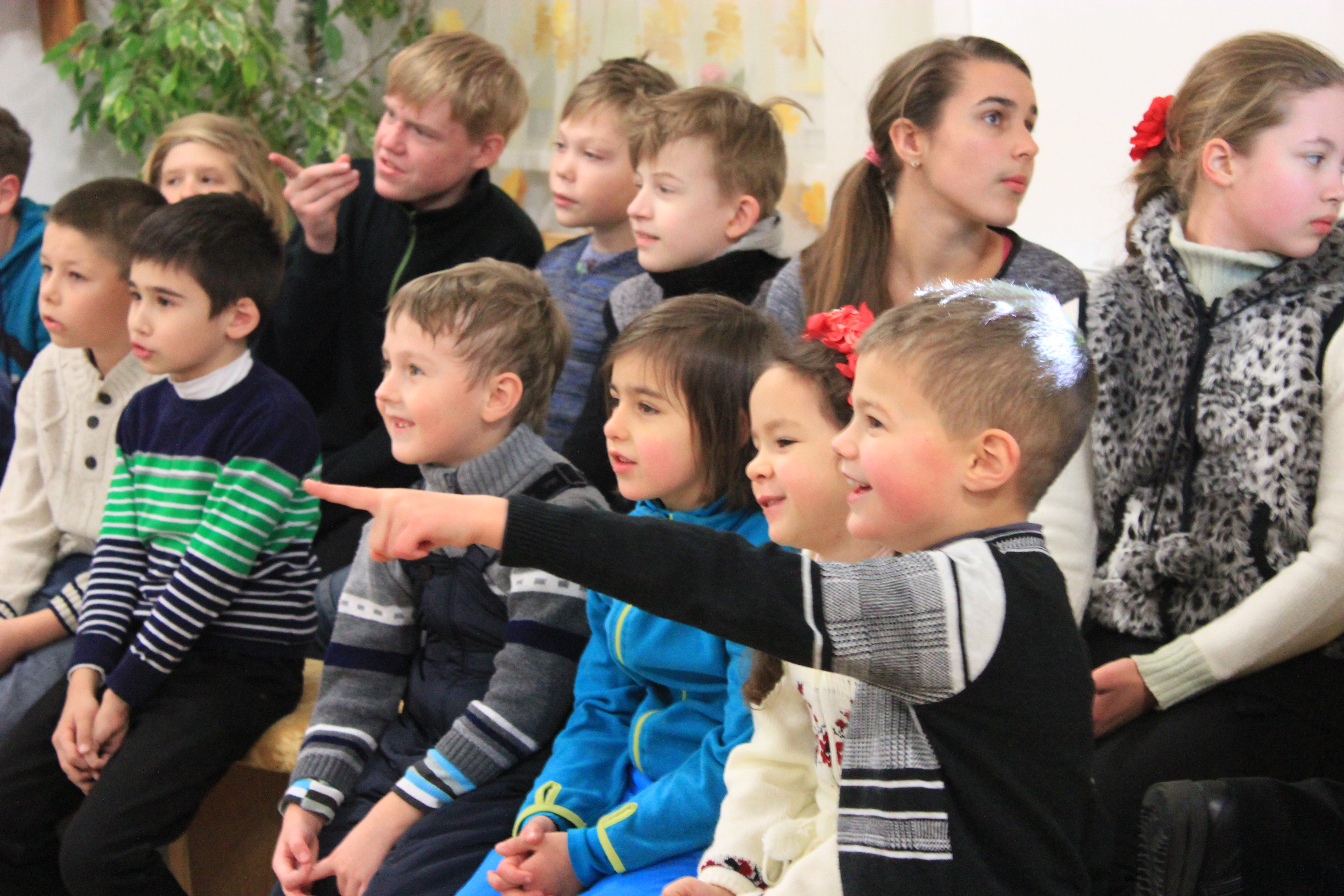 Дітям-чорнобильцям влаштували благодійний показ мультиків, створених дітьми