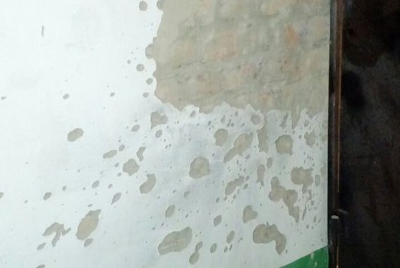 В під'їзді полтавської багатоповерхівки пролунав вибух В під'їзді полтавської багатоповерхівки пролунав вибух