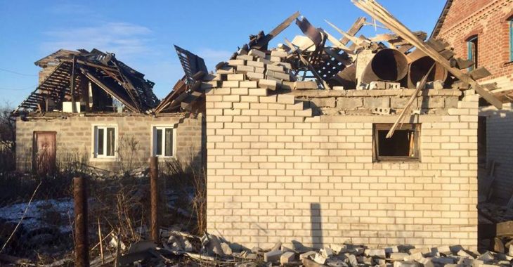 Обстріл Водяного: зруйноване житло, вбиті тварини ФОТО Обстріл Водяного: зруйноване житло, вбиті тварини ФОТО
