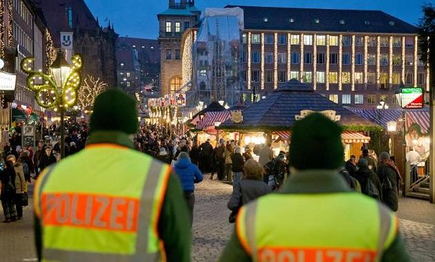 У Німеччині 12-річний хлопчик намагався підірвати бомбу на різдвяному ринку У Німеччині 12-річний хлопчик намагався підірвати бомбу на різдвяному ринку