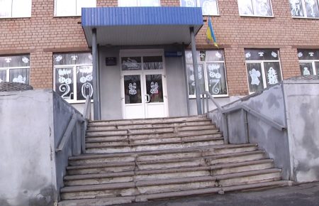На Дніпропетровщині учениця другого класу "згоріла" від температури