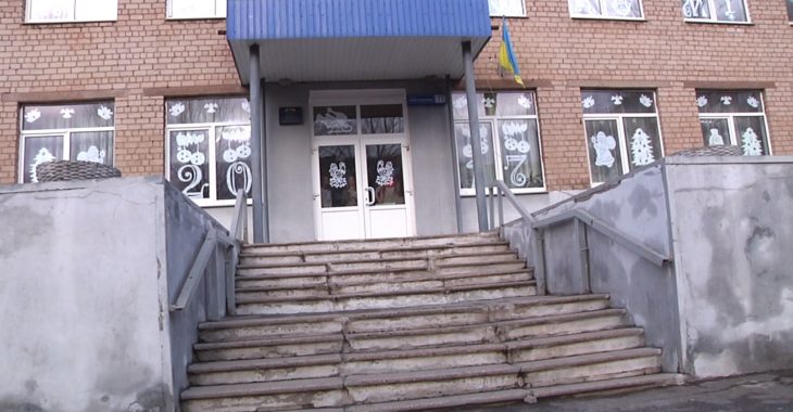 На Дніпропетровщині учениця другого класу "згоріла" від температури На Дніпропетровщині учениця другого класу "згоріла" від температури